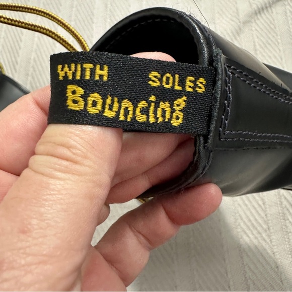 Doc Martens women’s 1460 size 9 boots, black leather, minimal wear - Picture 14 of 16